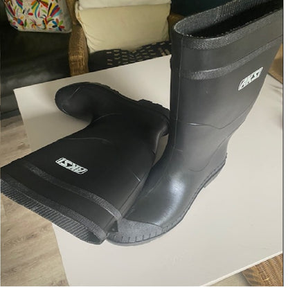 Bota Jardinera negra